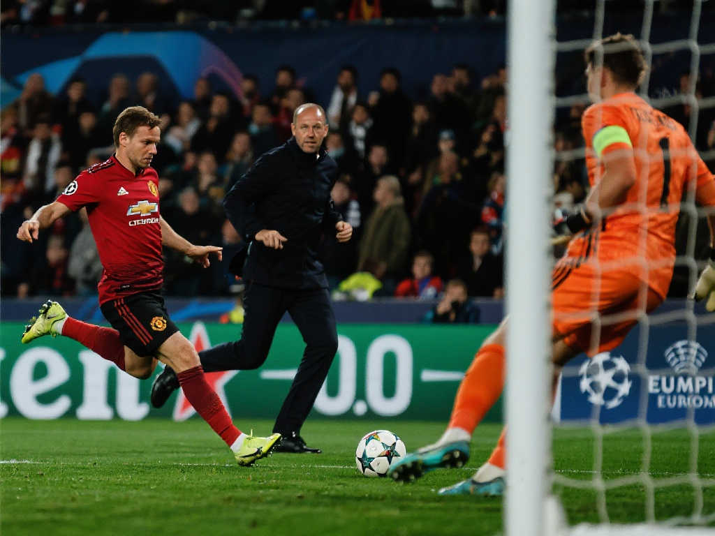 塔帅赛后感叹:欧冠开局20分钟应3-0领先,错失良机令人抓狂❓ 塔帅赛后感叹:欧冠开局20分钟应3-0领先,错失良机令人抓狂❓